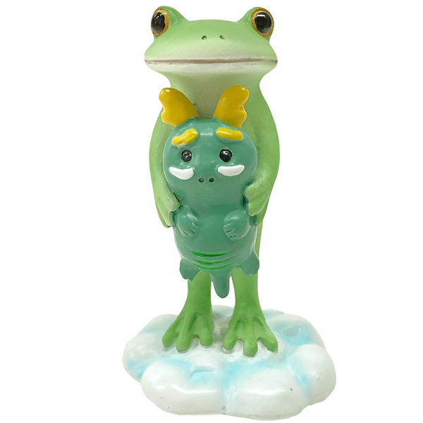 【再入荷待ち】Copeau 辰の子を抱っこするカエル